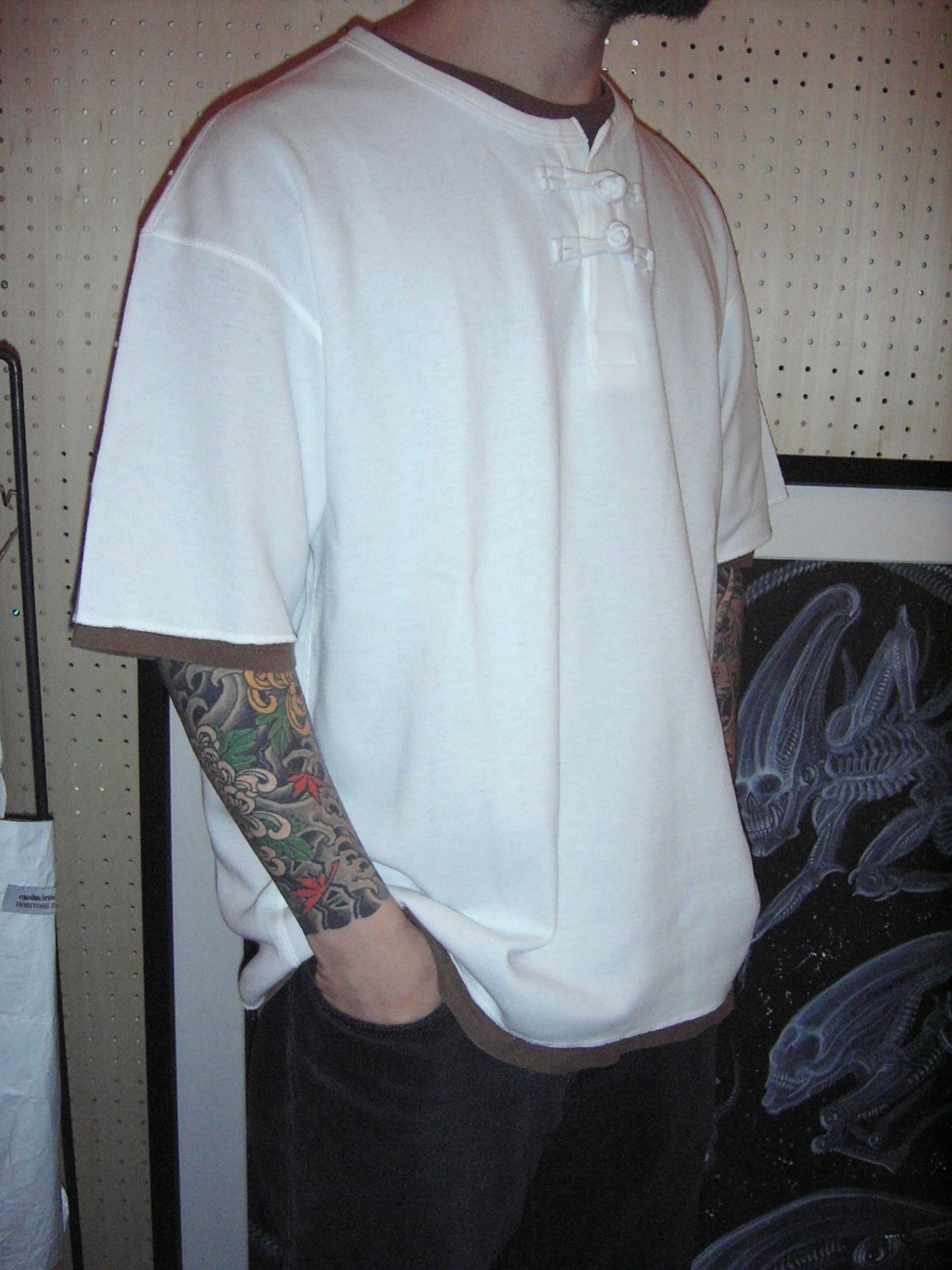 HONEYCOMB ORIENTAL S/S HENRY NECK