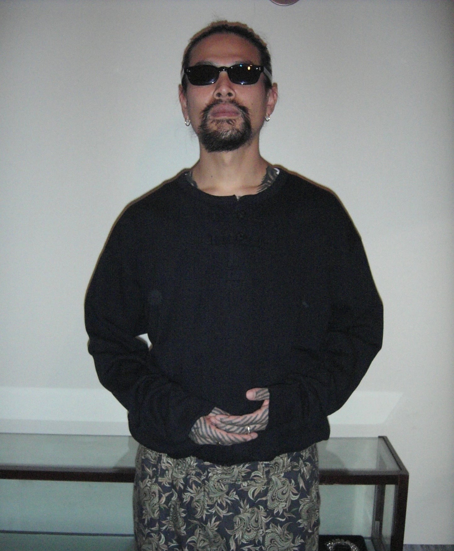 HONEYCOMB ORIENTAL L/S HENRY NECK