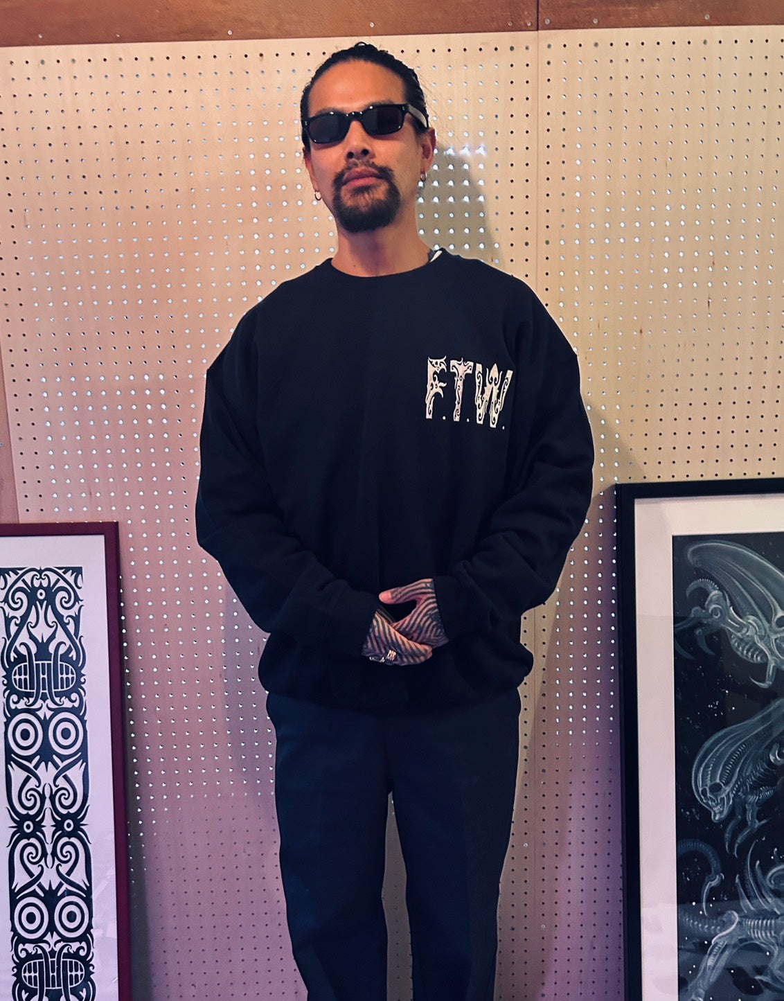 BORNEO F.T.W. SWEAT CREW NECK